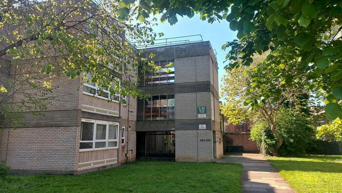 2 Bedroom Flat To Rent In Plumstead High Street, London, SE18