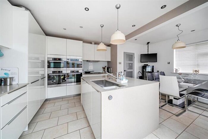 3 Bedroom Semi Detached House For Sale In Abbey Road, Bedford, MK41