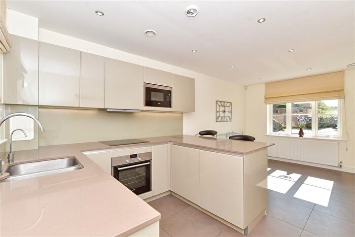 5 Bedroom Detached House For Sale In Buckingham Road, Epping, Essex, CM16