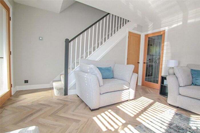 2 Bedroom Detached House To Rent In Sutton Way, Hadfield, Glossop, Derbyshire, SK13