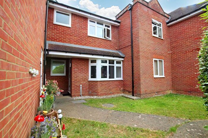 1 Bedroom Maisonette To Rent In Burns Court, Aylesbury, HP21
