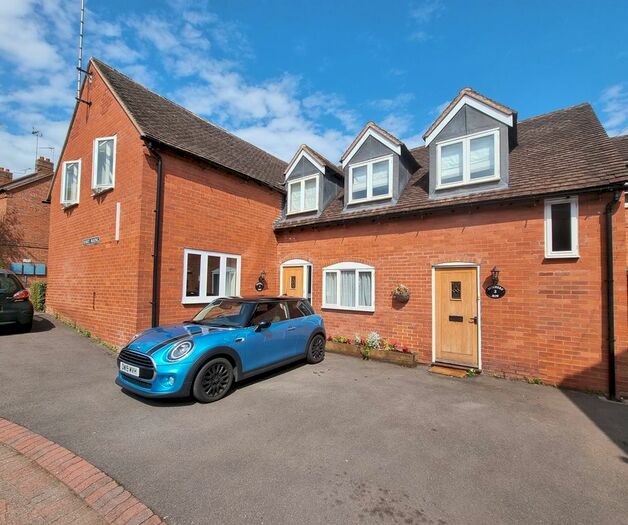 2 Bedroom Flat To Rent In Butchers, Monmouth Close, Kenilworth, CV8