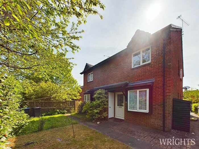 1 Bedroom End Of Terrace House To Rent In Ploughmans End, Welwyn Garden City, AL7