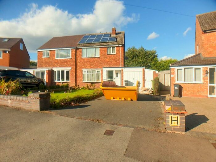 3 Bedroom Semi-Detached House To Rent In Marcliff Crescent, Shirley, Solihull, B90