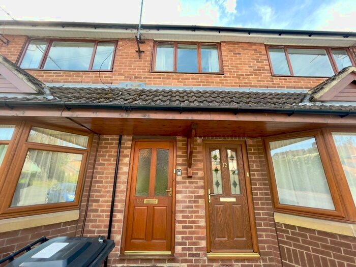 2 Bedroom Flat To Rent In The Gills, Otley, LS21