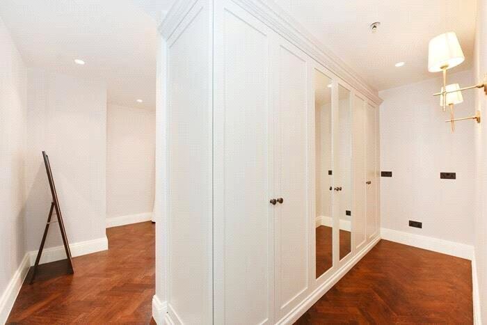 2 Bedroom Apartment To Rent In Chalfont Court, Baker Street, NW1