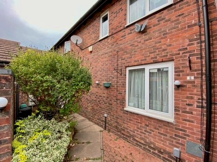 3 Bedroom Terraced House To Rent In Booth Road, Bewbush, Crawley, RH11