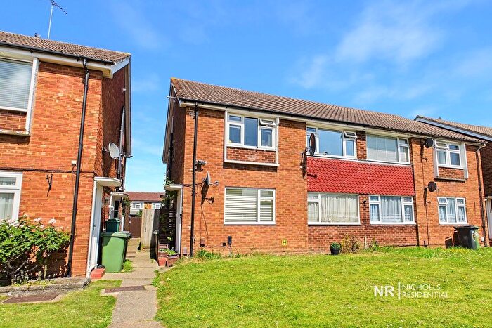 2 Bedroom Maisonette For Sale In Jasmin Road, Epsom, Surrey., KT19