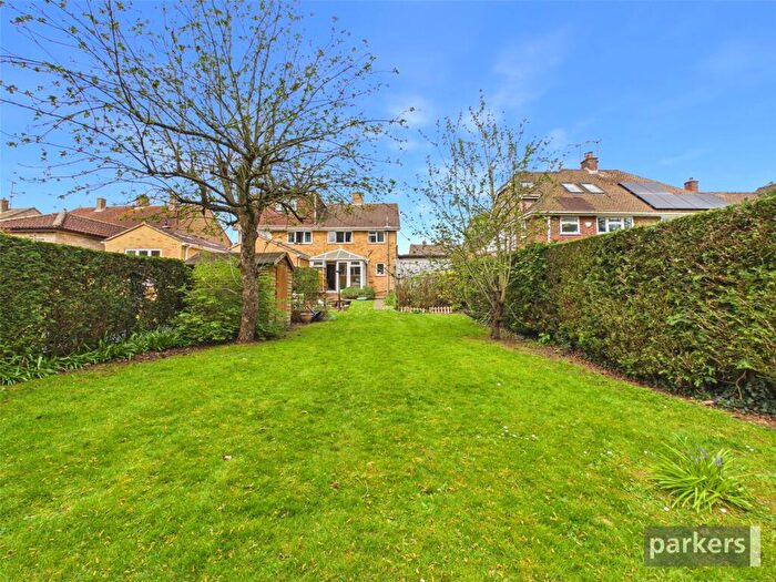 3 Bedroom Semi-Detached House For Sale In Lakeside, Earley, Reading, Berkshire, RG6