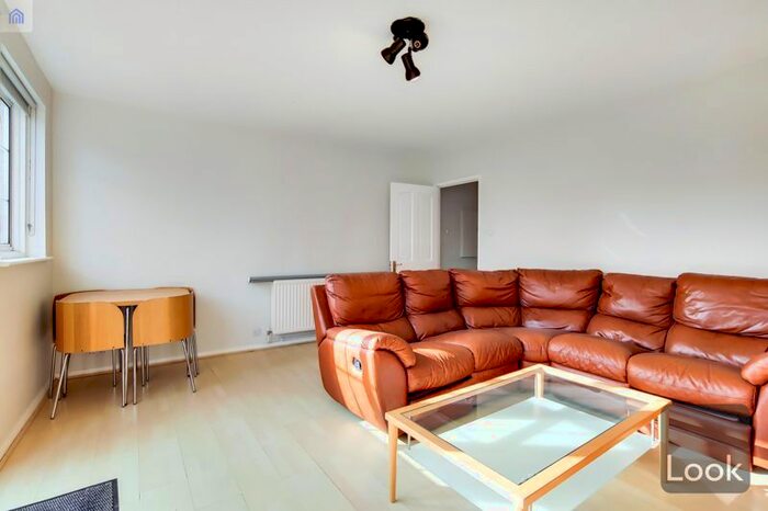 3 Bedroom Maisonette To Rent In Arbery Road, London E3