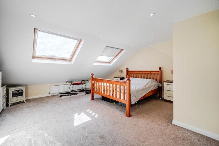 5 Bedroom End Of Terrace House For Sale In Hither Green Lane, London, SE13