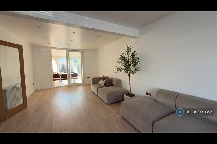 3 Bedroom End Of Terrace House To Rent In Eric Road, Chadwell Heath, RM6