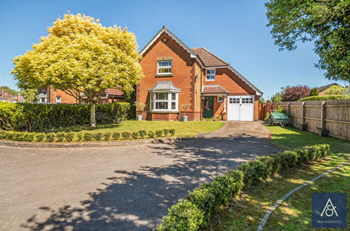 4 Bedroom Detached House For Sale In Balliol Road, Brackley, Northamptonshire, NN13