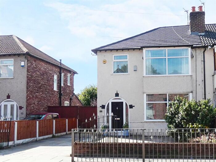 3 Bedroom Semi-Detached House For Sale In Rupert Road, Huyton, Liverpool, L36