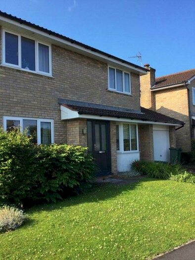 3 Bedroom Detached House To Rent In Thornbury Drive, Uphill, Weston-Super-Mare BS23