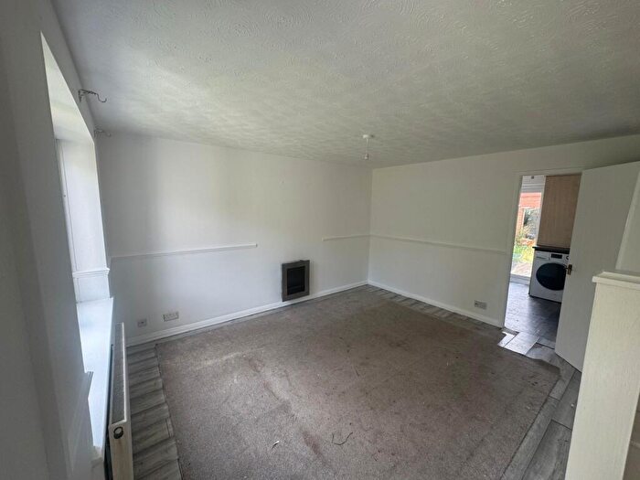 2 Bedroom House To Rent In Caledonian Drive, Manchester, M30
