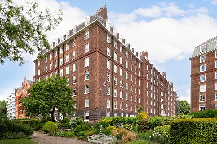 3 Bedroom Flat For Sale In Rivermead Court, Ranelagh Gardens, London, SW6