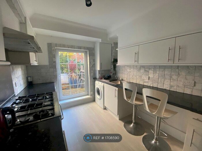 2 Bedroom Terraced House To Rent In Norfolk Street, Southsea, PO5