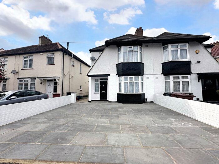 3 Bedroom Semi-Detached House To Rent In Ellington Road, Hounslow, Greater London, TW3