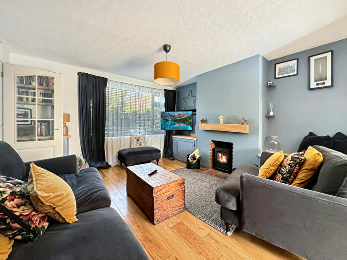 3 Bedroom Terraced House To Rent In Queens Walk, Bristol, BS35