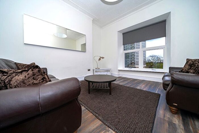 2 Bedroom Flat To Rent In Justice Street, City Centre, Aberdeen, AB11