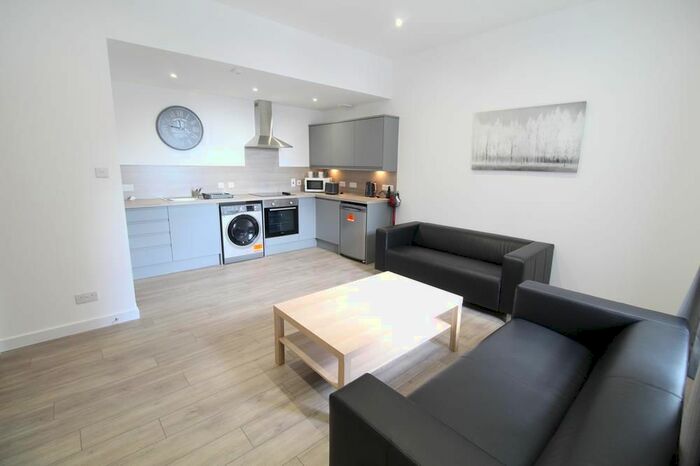 1 Bedroom Flat To Rent In Adelphi, Flat E, AB11