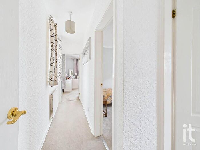 2 Bedroom Detached Bungalow For Sale In Thornway, High Lane, Stockport, SK6