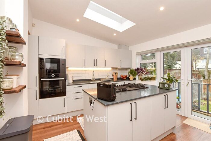 3 Bedroom Terraced House For Sale In Stayton Road, Sutton, Surrey, SM1