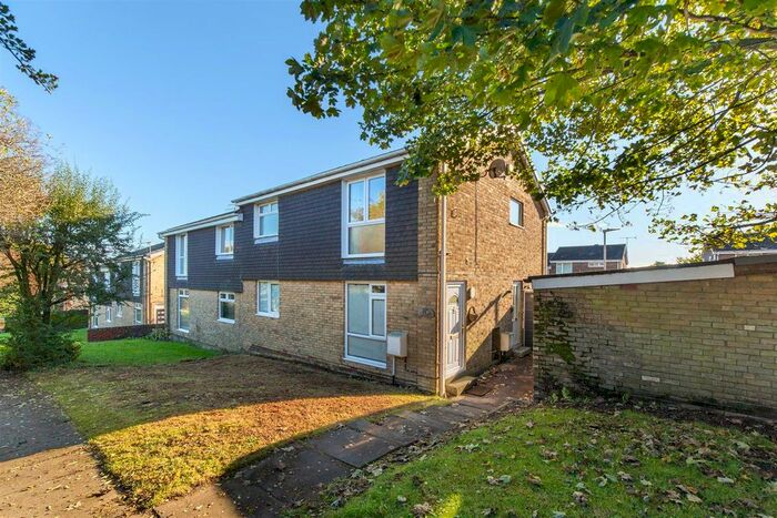 2 Bedroom Flat To Rent In Dunnock Drive, Sunniside, NE16