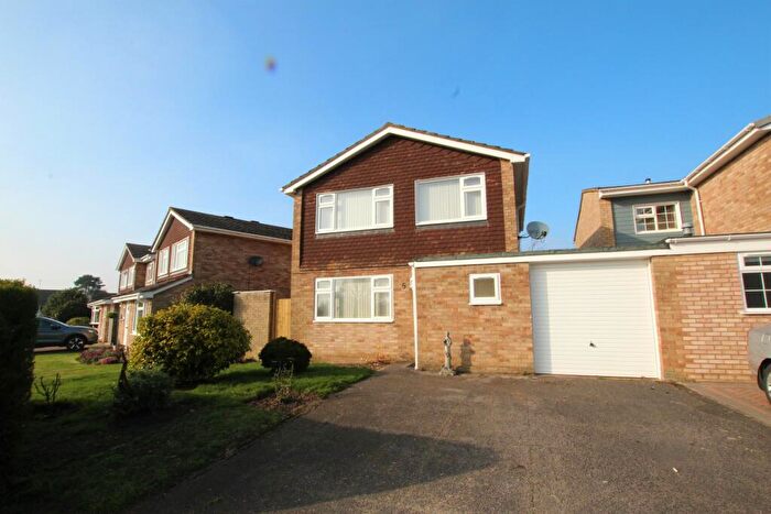 3 Bedroom Detached House To Rent In Proctors Road, Wokingham, Berkshire, RG40