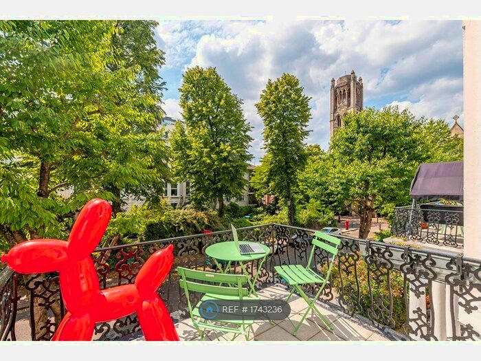 2 Bedroom Flat To Rent In Colville Gardens, Notting Hill, W11