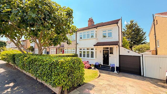 4 Bedroom Semi Detached House For Sale In Cambridge Road, Carshalton, Surrey., SM5
