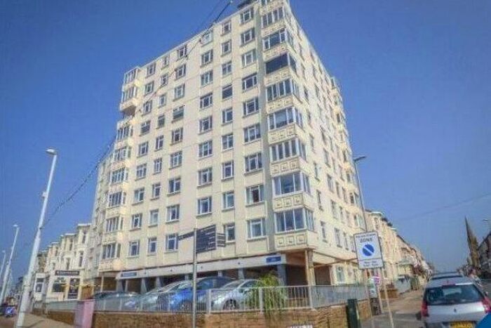3 Bedroom Flat To Rent In Promenade, Blackpool, FY1