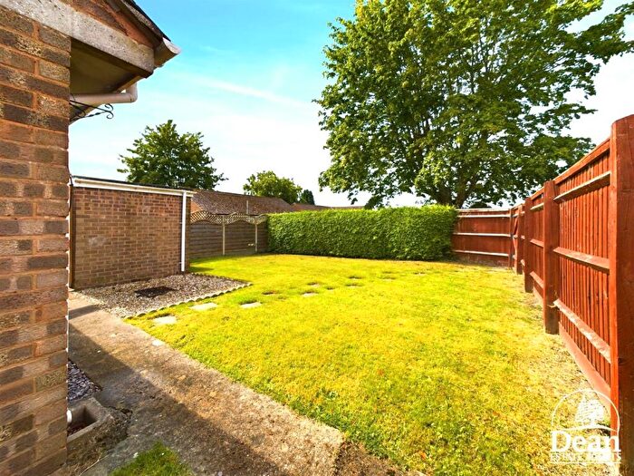 2 Bedroom Semi-Detached Bungalow For Sale In Smithy Close, English Bicknor, GL16