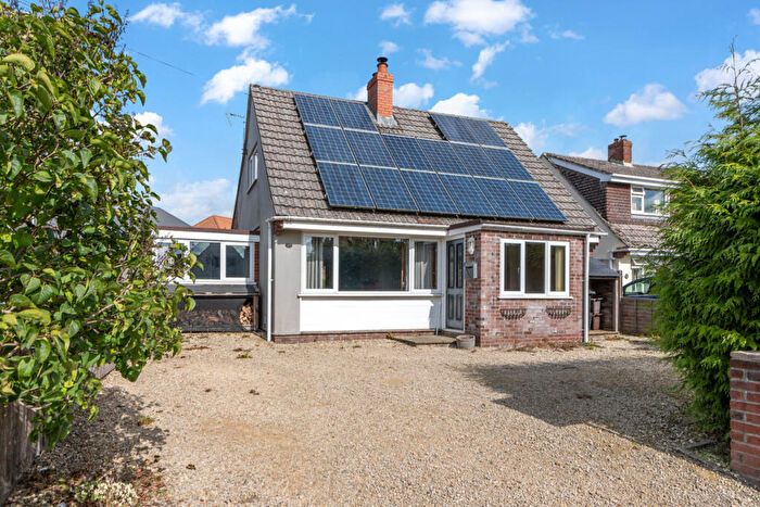 3 Bedroom Chalet For Sale In Homefield, Shaftesbury, SP7