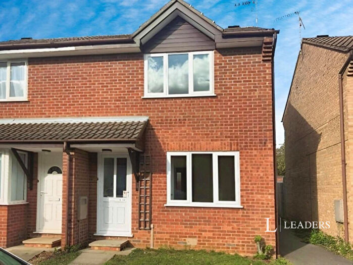 2 Bedroom Semi-Detached House To Rent In Hereward Street, Bourne, PE10