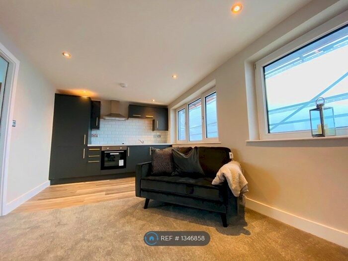 1 Bedroom Flat To Rent In Spring Gardens, Doncaster, DN1