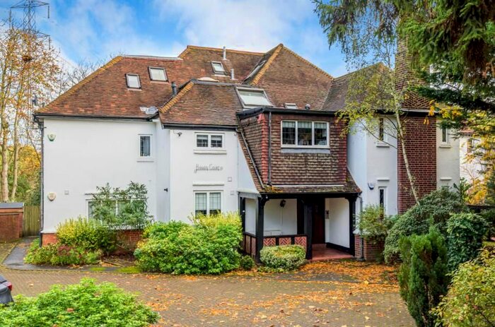 1 Bedroom Flat To Rent In Rickmansworth Road, Northwood, HA6