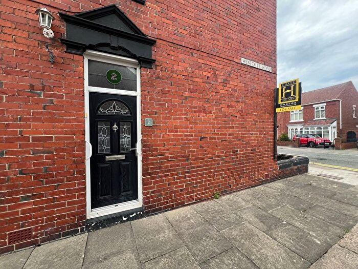 3 Bedroom End Terrace House For Sale In Westcott Road, South Shields, Tyne And Wear, NE34