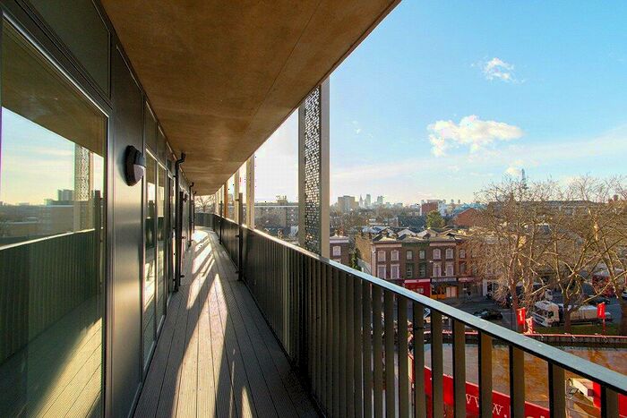 1 Bedroom Apartment To Rent In Atkins Square, Dalston Lane, Hackney, London, E8