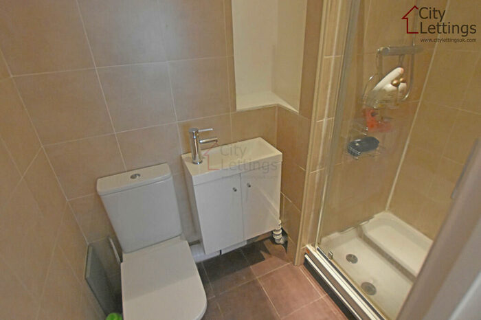 2 Bedroom Apartment To Rent In The Establishment, Broadway, NG1