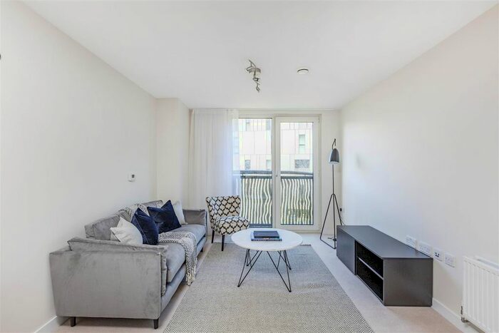 1 Bedroom Flat To Rent In Woods House, Grosvenor Waterside, Gatliff Road, London, SW1W