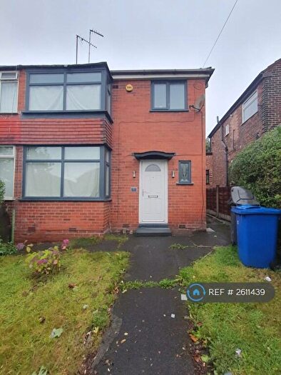 3 Bedroom Semi-Detached House To Rent In Eastleigh Road, Prestwich, Manchester, M25
