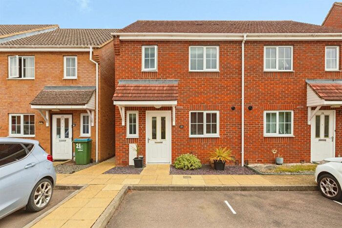 2 Bedroom Semi-Detached House For Sale In Whitechurch Close, Stone, Aylesbury, HP17