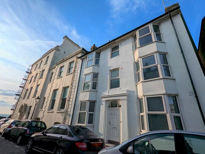 4 Bedroom Semi-Detached House To Rent In Wyndham Street, Brighton, BN2