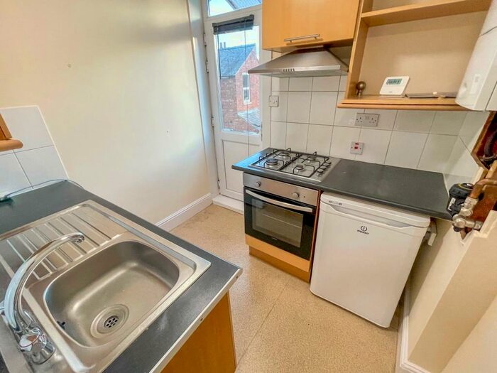 1 Bedroom Flat To Rent In Monks Road, Lincoln, LN2