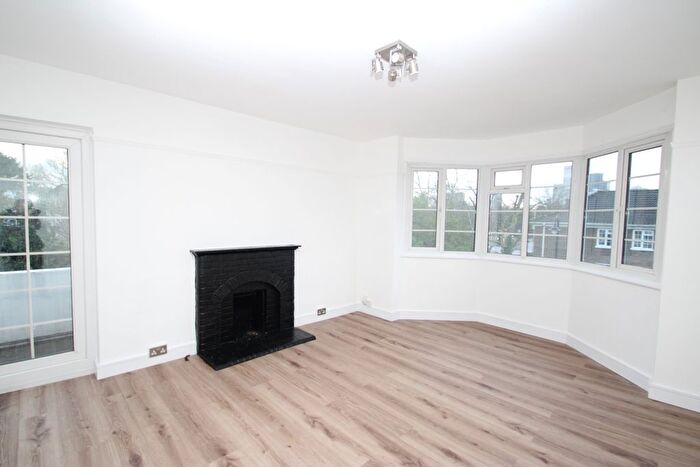 2 Bedroom Flat To Rent In Cecil Court, Croydon, CR0