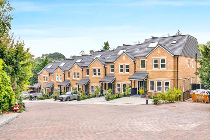 4 Bedroom Town House To Rent In Fir Hollow Gardens, Kenley, CR8