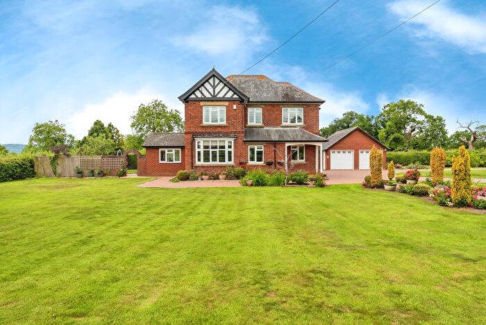 4 Bedroom Detached House For Sale In Wrexham Road, Pulford, Caer, Wrexham Road, CH4