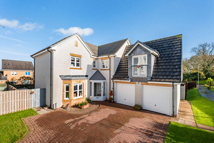 5 Bedroom Detached Villa For Sale In Raeswood Gate, Crookston, G53